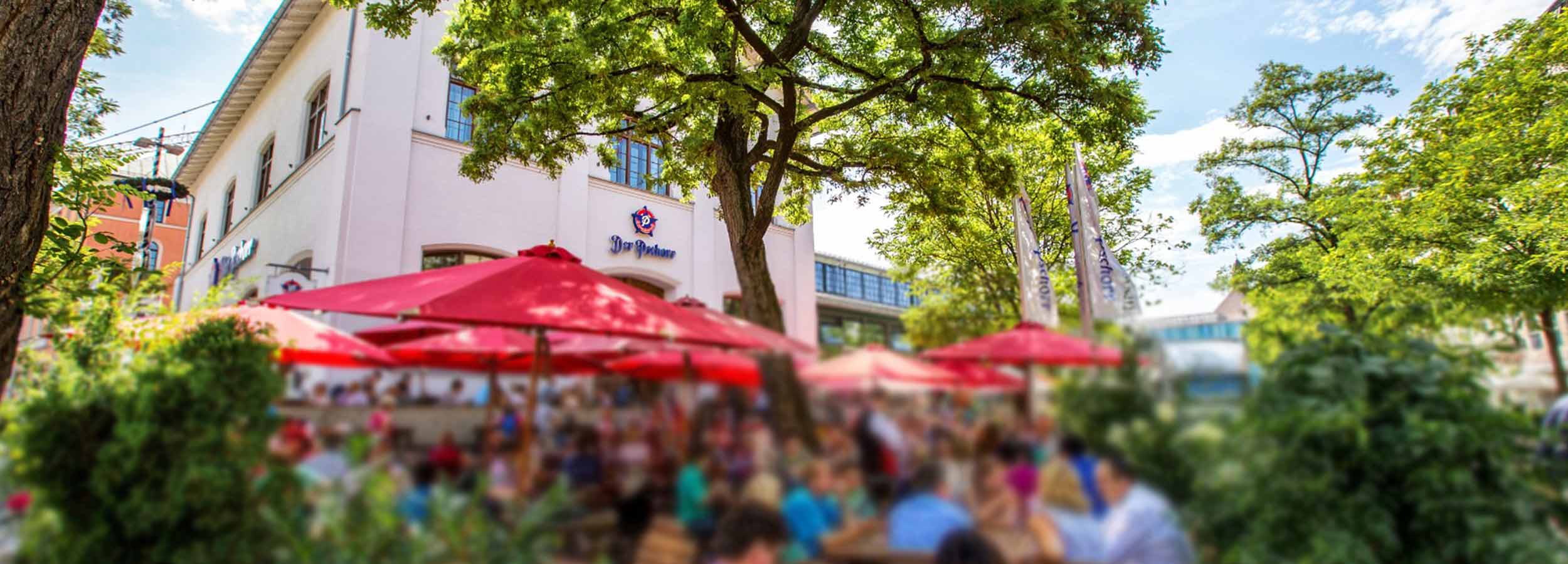 Biergarten – Wirtsgarten in der Münchner Innenstadt am Viktualienmarkt